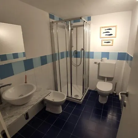 Independent With A Fabulous Patio - Casa Penny Cisano sul Neva