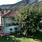 Independent With A Fabulous Patio - Casa Penny * Cisano sul Neva