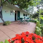 Feriehus Independent With A Fabulous Patio - Casa Penny