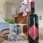 Independent With A Fabulous Patio - Casa Penny Cisano sul Neva